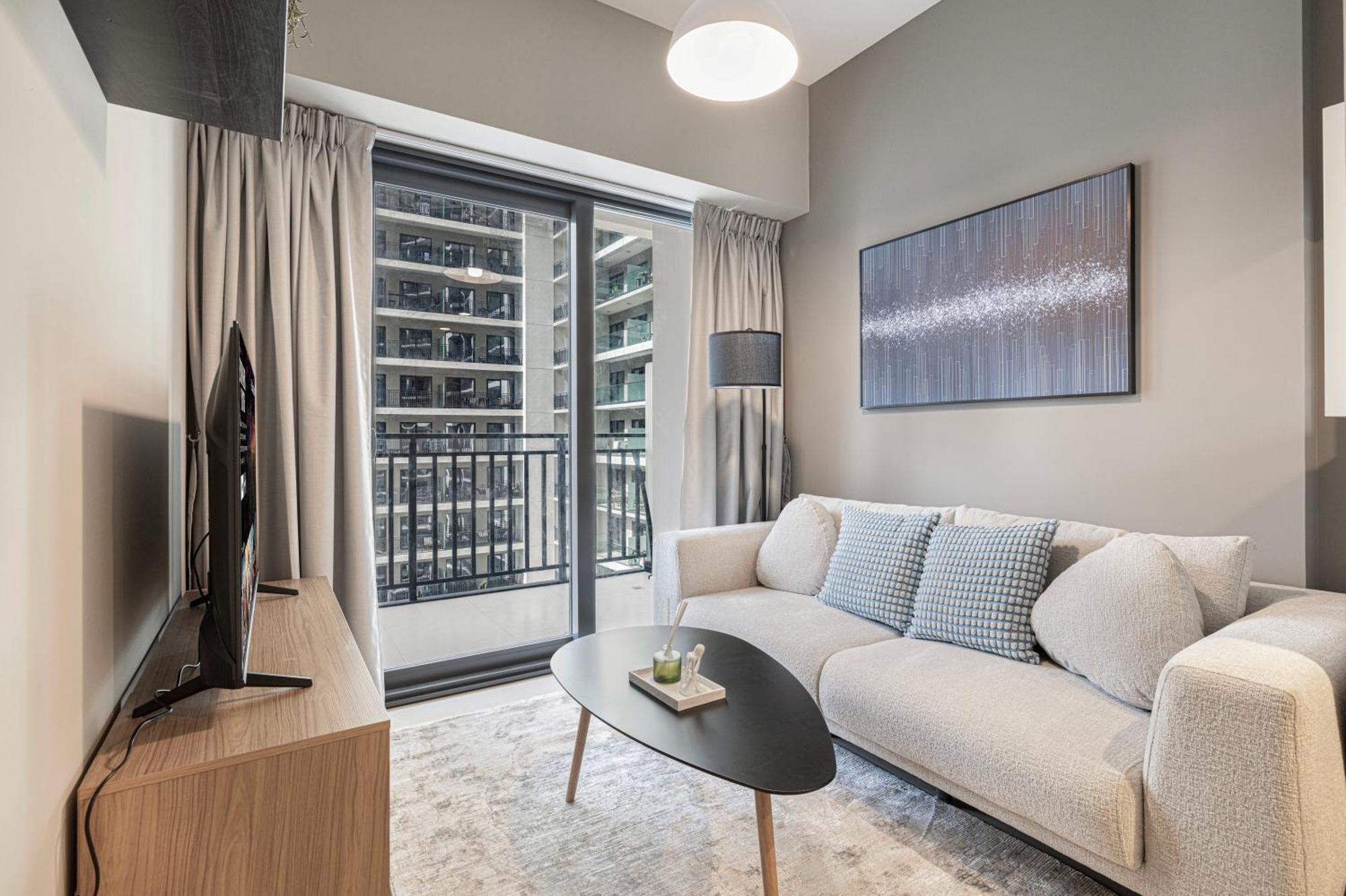 Stunning 1br With View - Zada Tower, Business Bay دبي